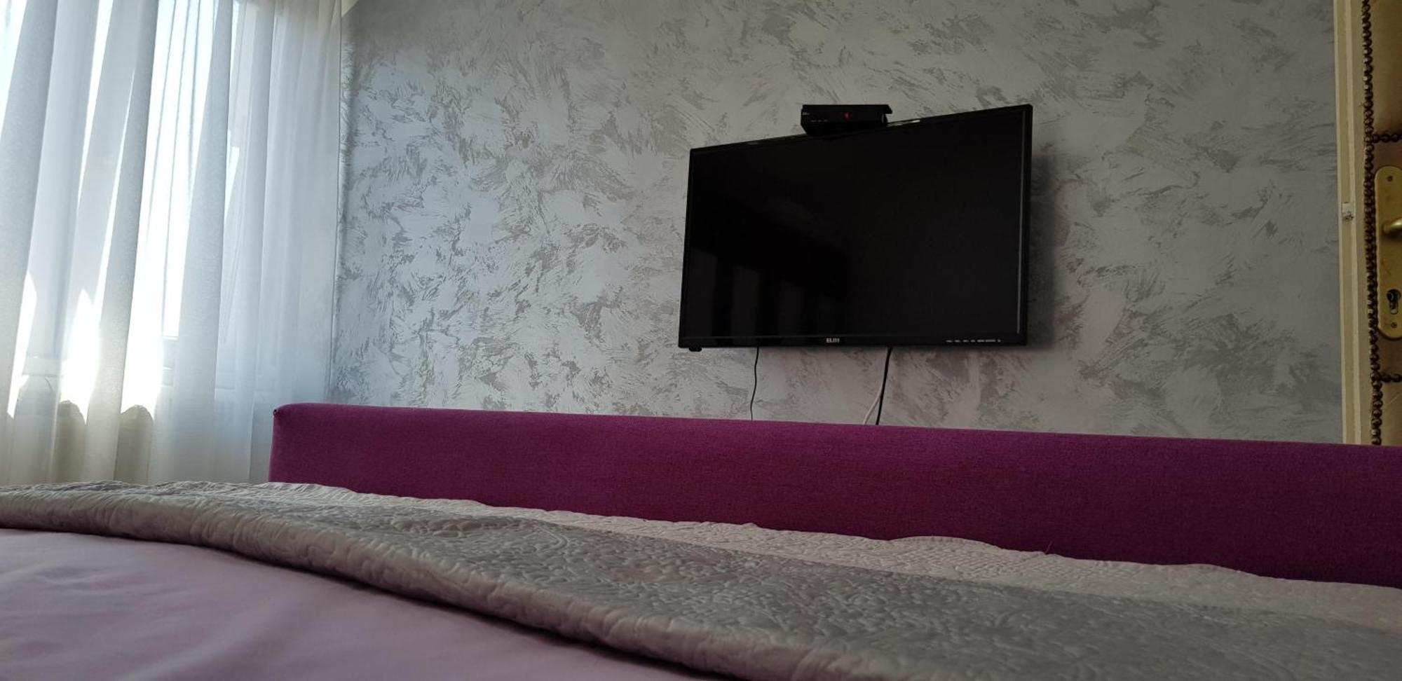 Lux Apartments With Pool Dex Zemun Polje Room photo